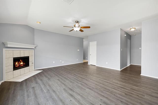 Building Photo - 9304 Warren Dr