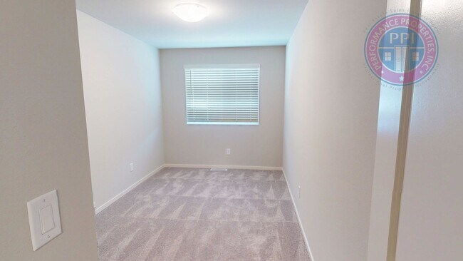 Building Photo - New Construction, Spring Creek / Stylish T...