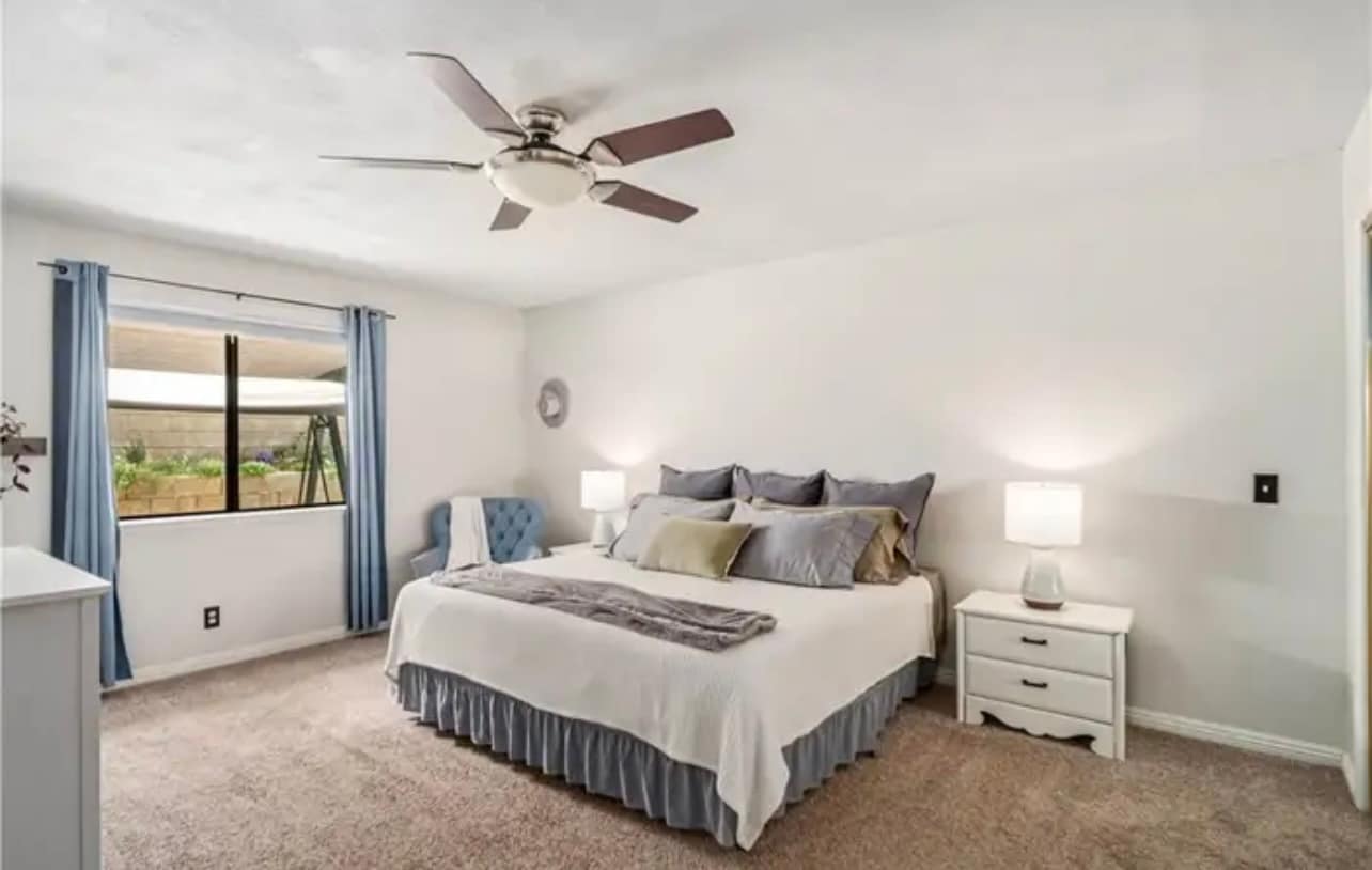 Building Photo - 4554 Meadow Pl