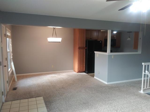 Building Photo - 1450 S Webb Rd