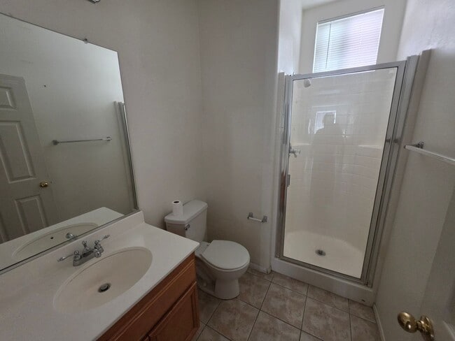 Building Photo - Five Bedrooms Three Baths in Murrieta