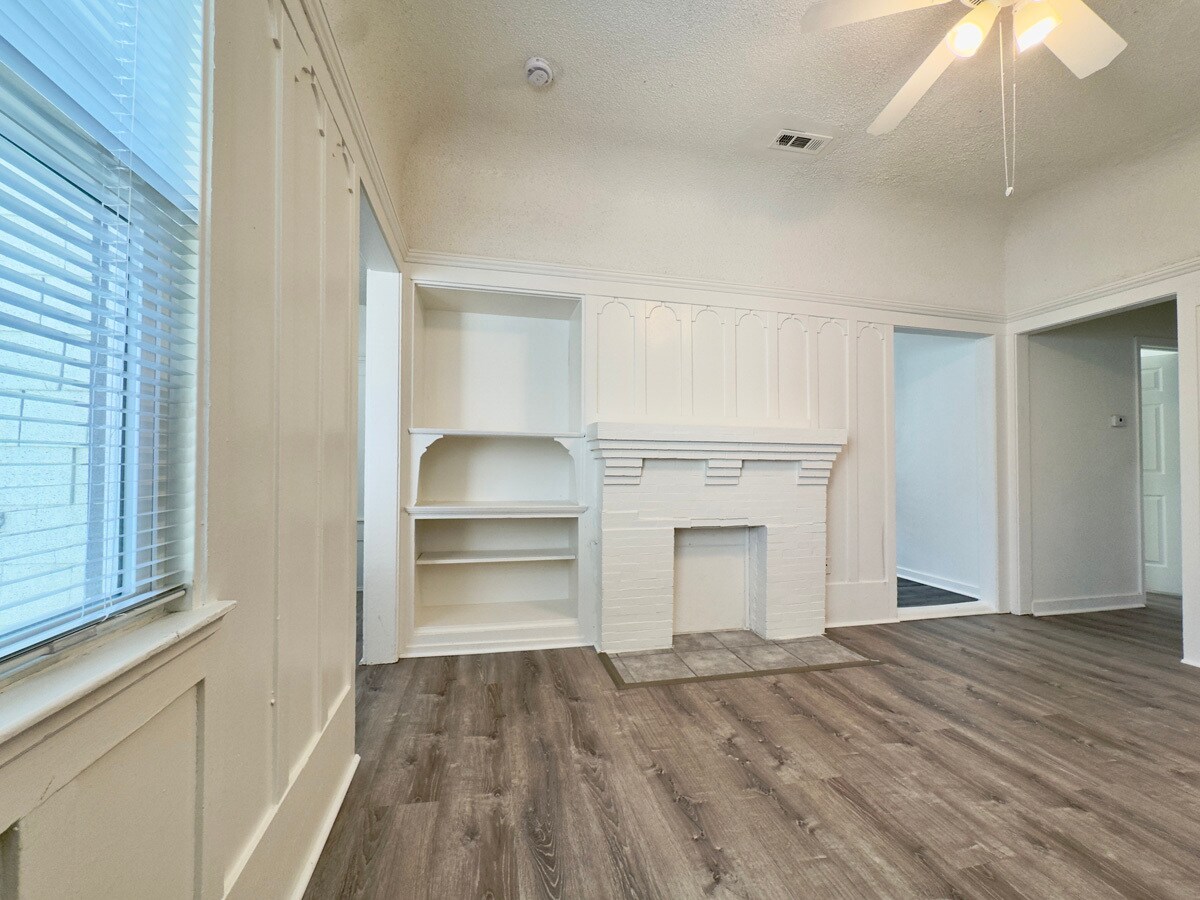 Building Photo - 3641 West St