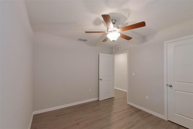 Building Photo - 8533 SW 43rd Ter