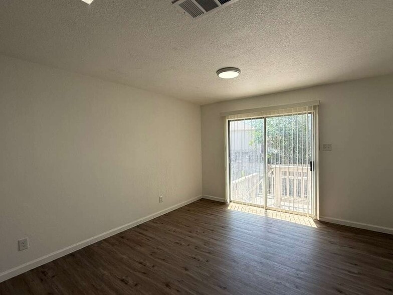 Building Photo - 8206 Grimchester