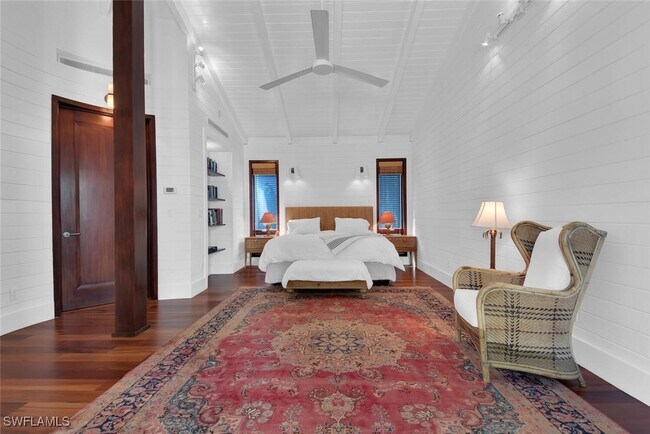 Building Photo - 795 18th Ave S