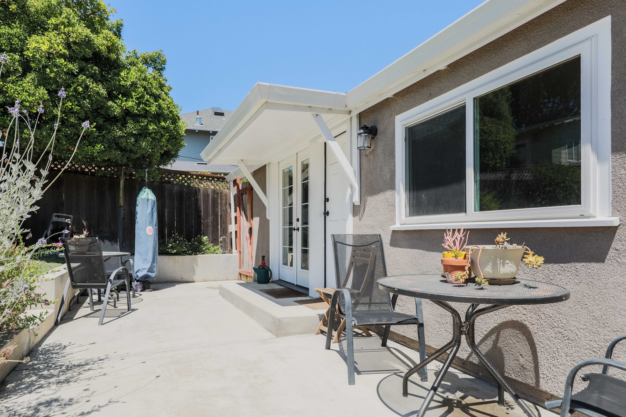 View of patio. - 431 Athol Ave