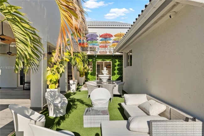 Building Photo - 13815 SW 38th St