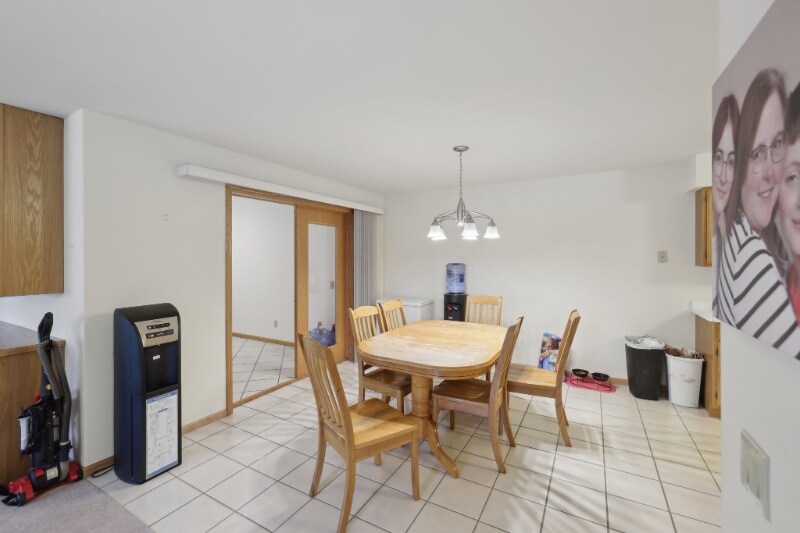 Building Photo - 1214 N High Point Rd