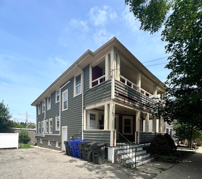Building Photo - 82-84-84 River St