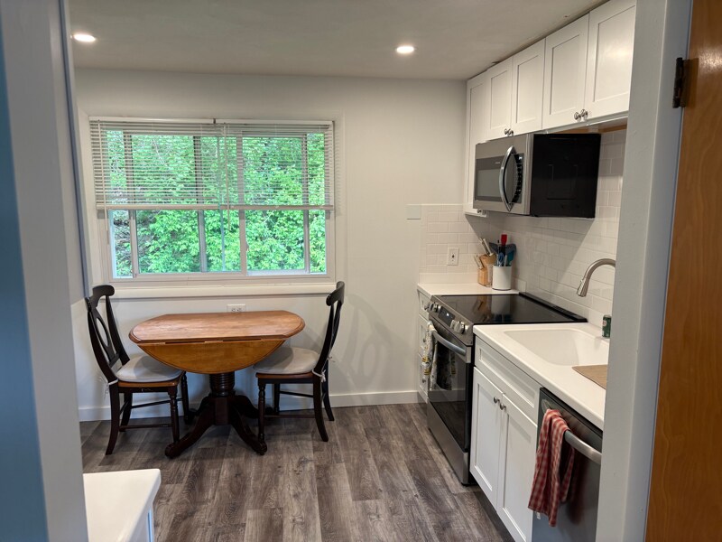 Building Photo - 326 Draper Ave