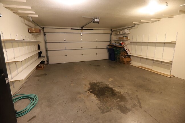 Building Photo - 810 Pinyon PL