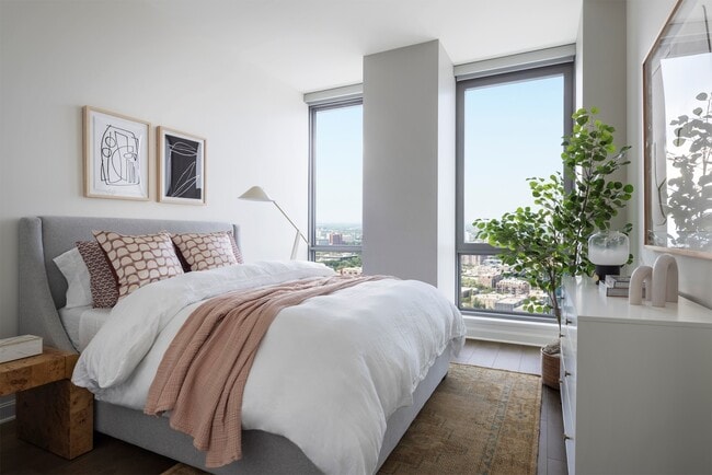 Building Photo - 164 N Peoria St