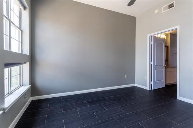 Building Photo - 3225 Turtle Creek Blvd Blvd