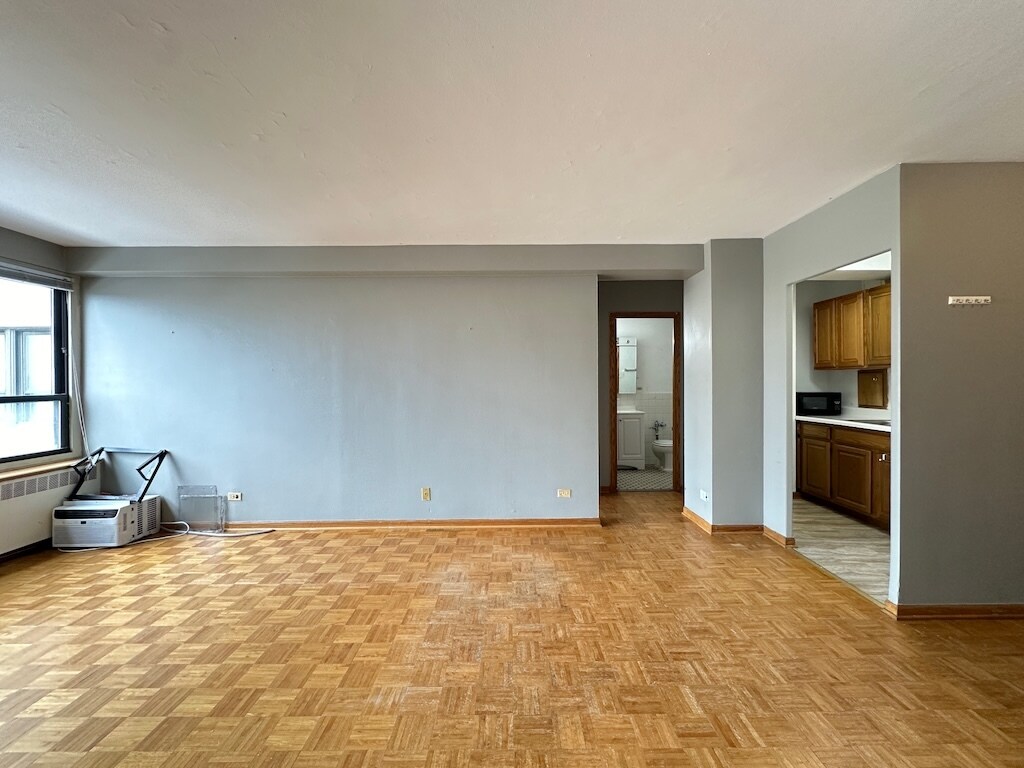 Building Photo - 4180 N Marine Dr