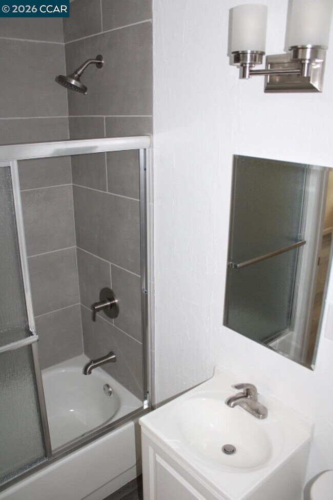 Building Photo - 2029 Nevin Ave