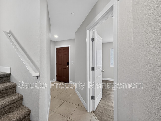 Building Photo - 17022 SW Lemongrass Ln