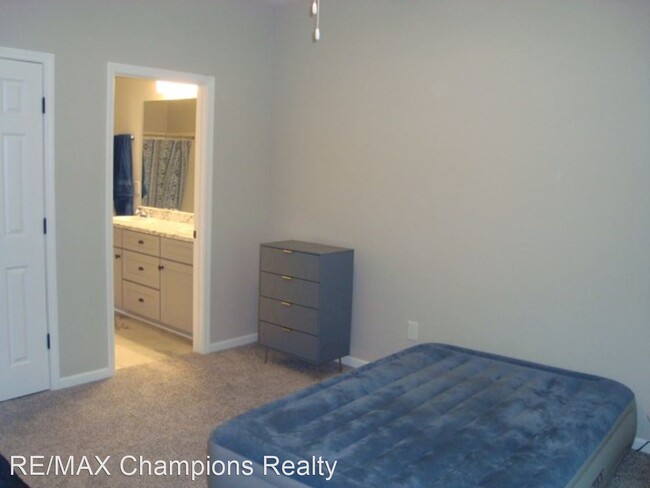 Building Photo - 3 br, 2 bath House - 3325 Hal's Way