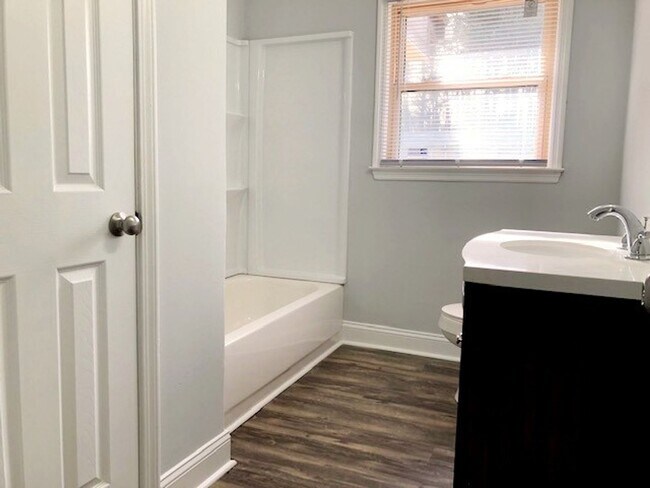 Building Photo - Cozy home in Durham near NCCU and Durham Tech
