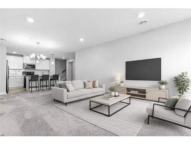 Building Photo - Spacious 3BR Townhome with Loft & Attached 2-Car Garage - Available NOW!
