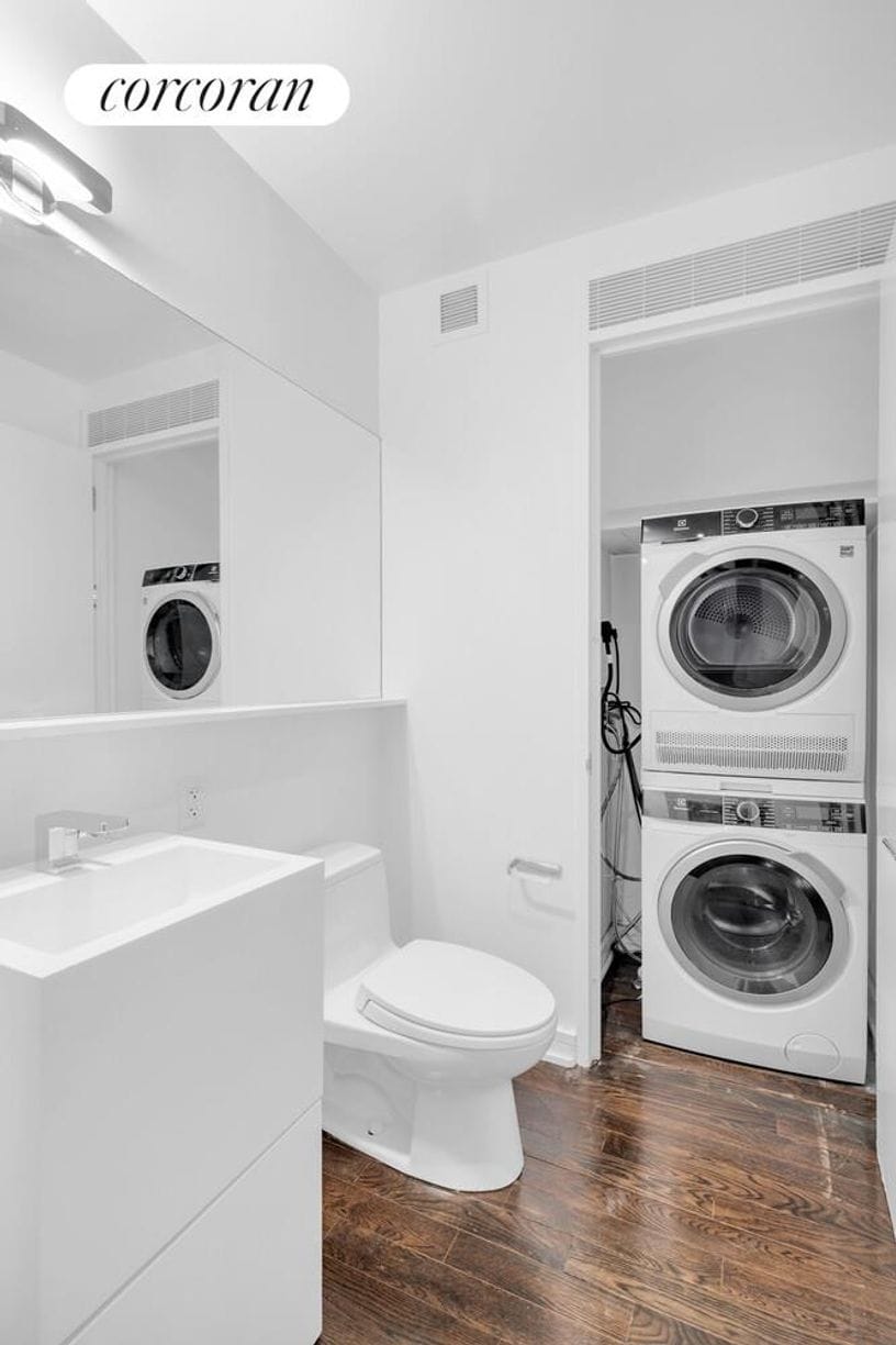 Building Photo - 101 Warren St