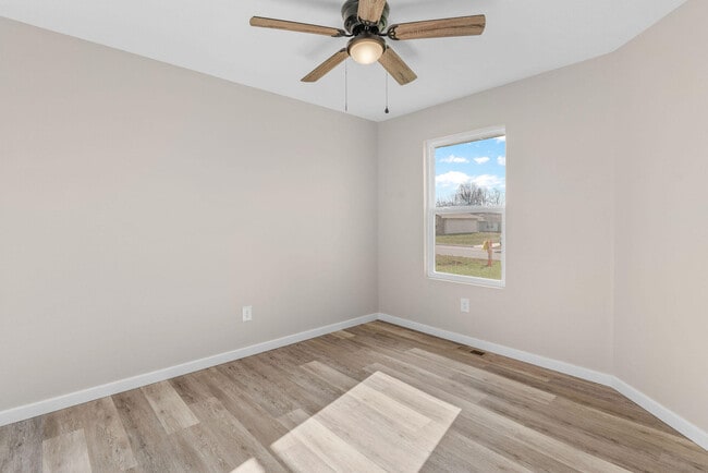 Building Photo - 41 Whitley Ln