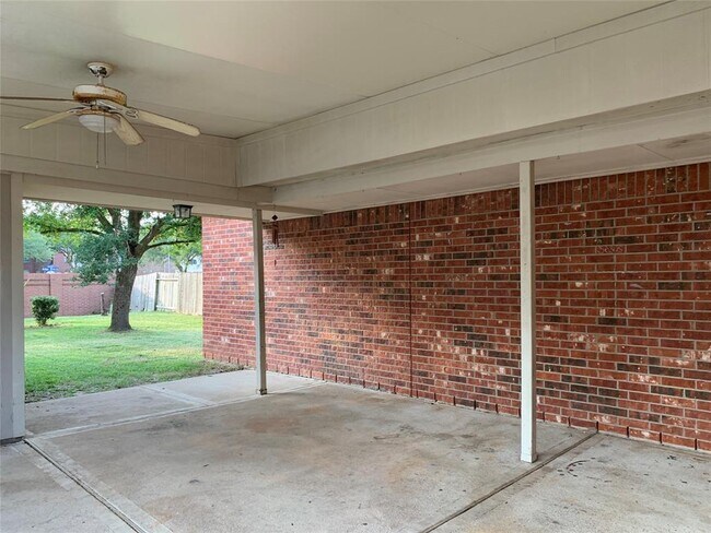 Building Photo - 3234 Brook Arbor Ln