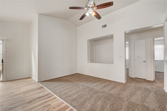 Building Photo - 9573 Paradise Rd