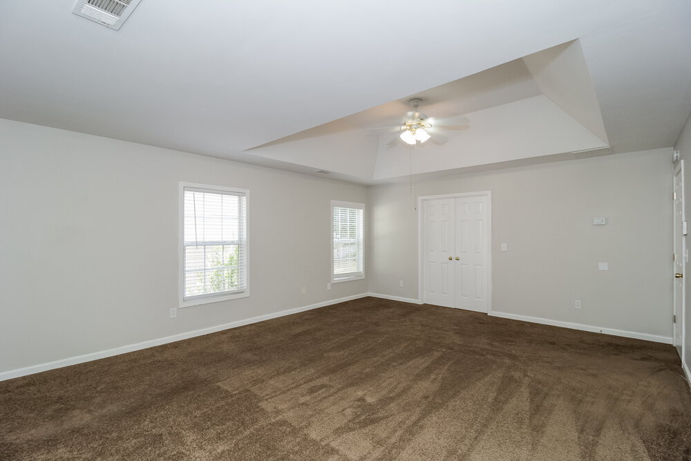 Building Photo - 1875 Eveningside Way NW