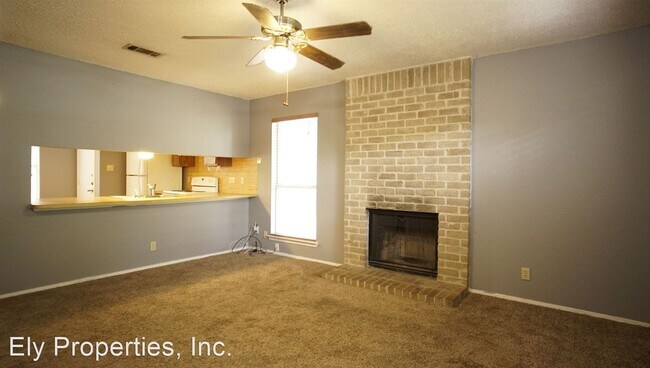 Building Photo - 2 br, 1.5 bath House - 1505-B Cinnamon Path