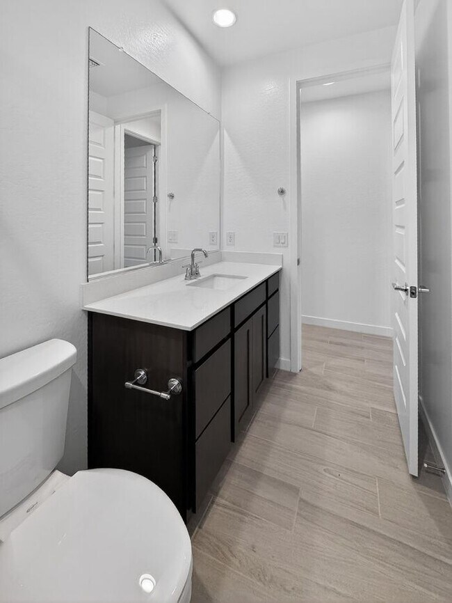 Building Photo - New Home at Wester Gardens! 4 Bedroom 3 Bathrooms!