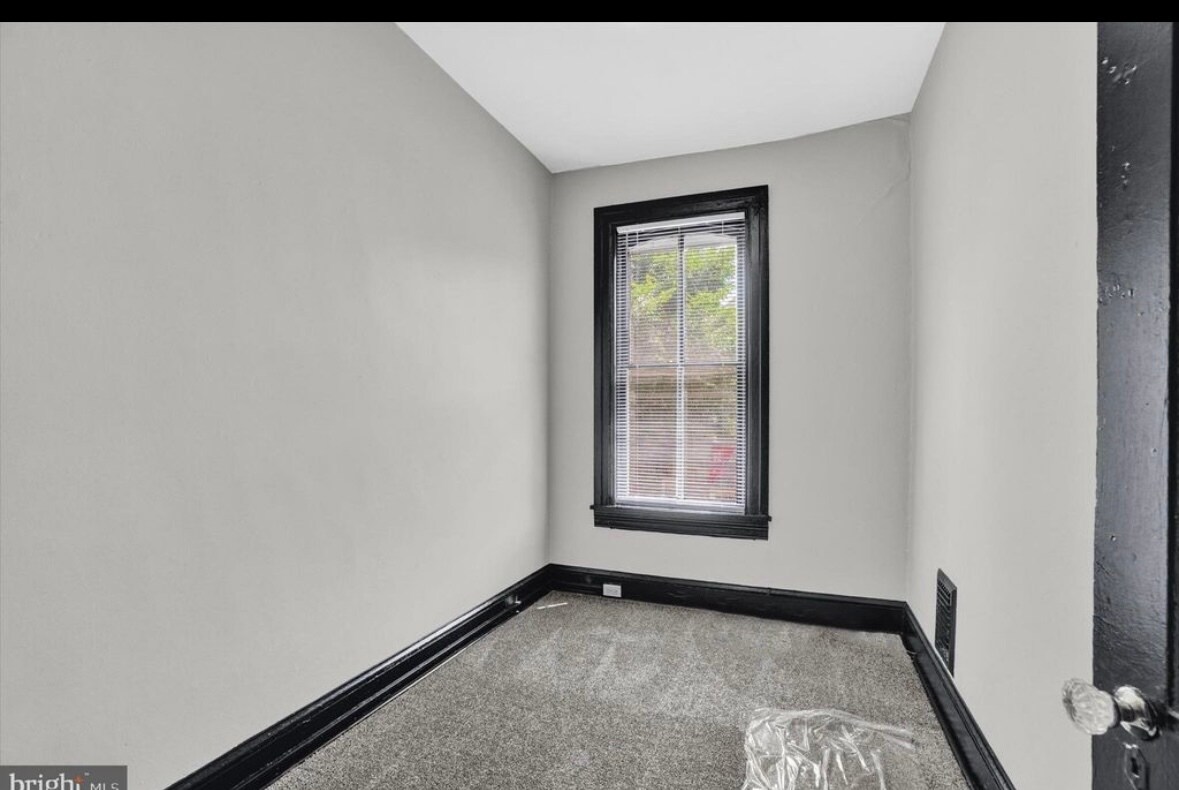 Building Photo - 132 Nevin St