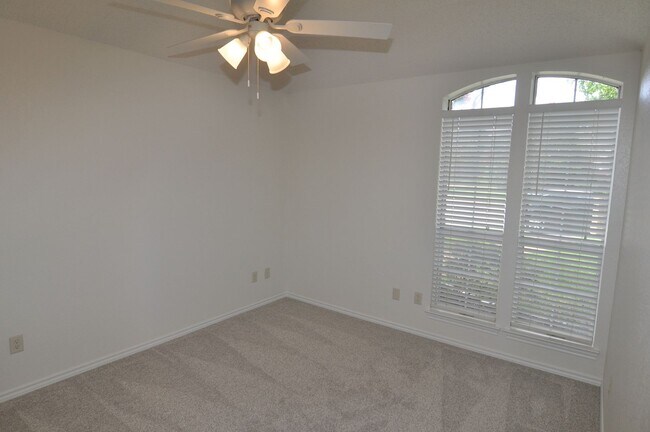 Building Photo - Great 4-2.5-2 in Colleyville, GCISD!