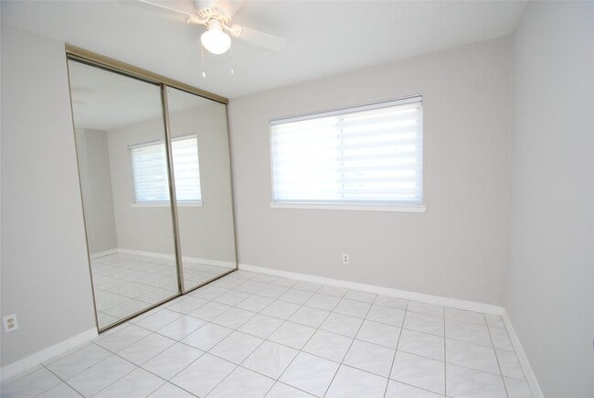 Building Photo - 22831 John Rolfe Ln
