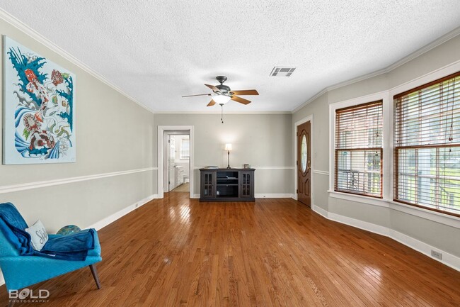 Building Photo - 266 Carrollton Ave