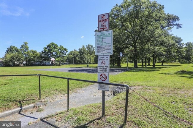 Building Photo - 9274 Adelphi Rd