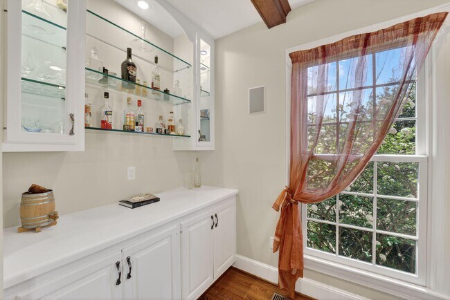 Building Photo - 5115 Cape Cod Ct