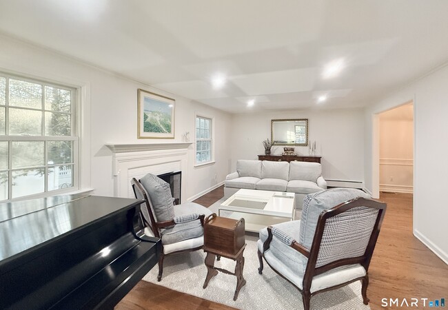 Building Photo - 139 Highland Ave