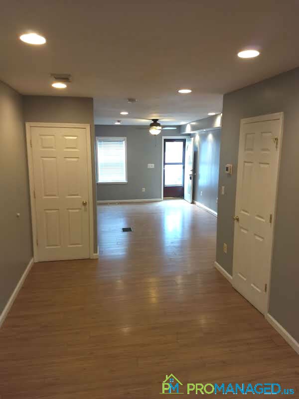 Building Photo - 435 E Wildey St
