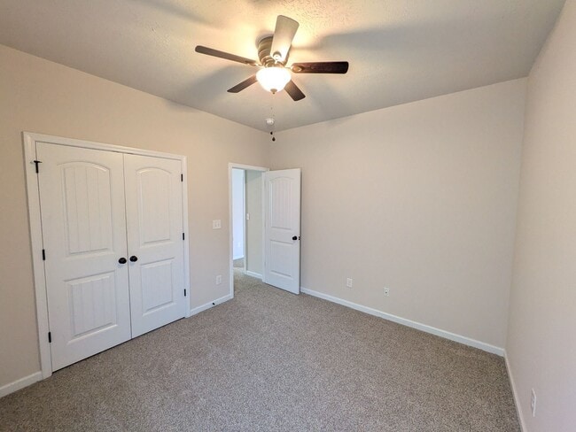 Building Photo - 859 Westlawn Dr