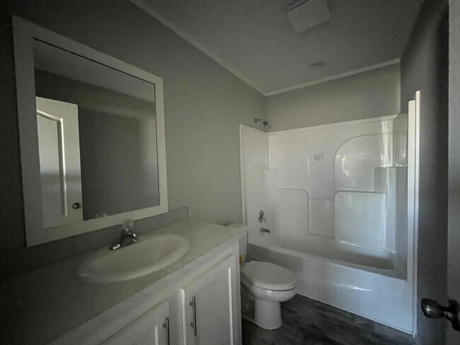 Building Photo - 81 Gazelle Dr