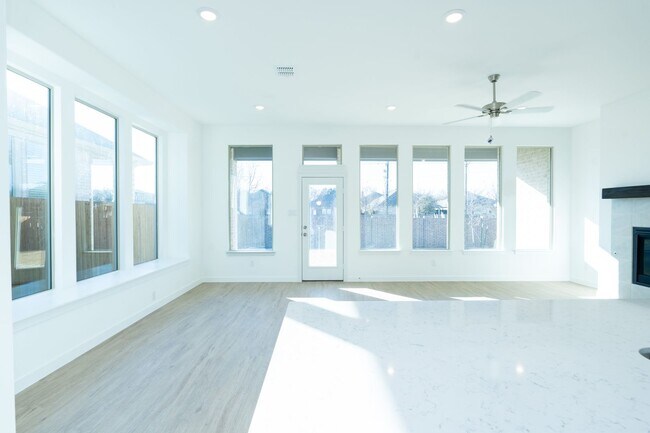 Building Photo - BRAND NEW 2025 Construction - 4BR/3BA Single-Family Home in Northlake Estates