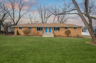 Building Photo - 2930 Northglen Dr