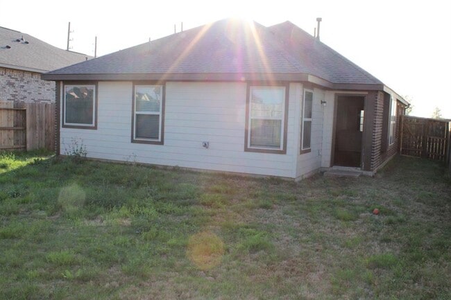 Building Photo - 9810 Copper Ranch Trail