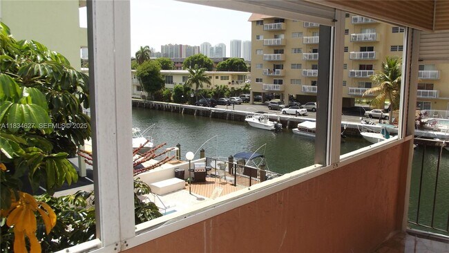 Building Photo - 3582 NE 171 St