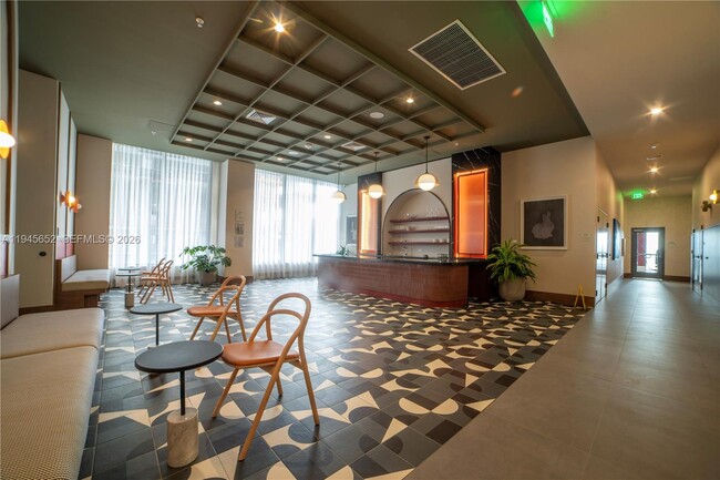 Building Photo - 11 NE 6th St