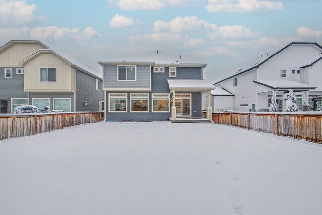 Building Photo - 16417 E 111th Pl