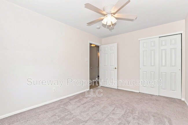 Building Photo - 1 Periwinkle Ln