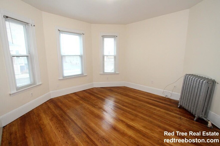 Building Photo - 35 Harbor View St