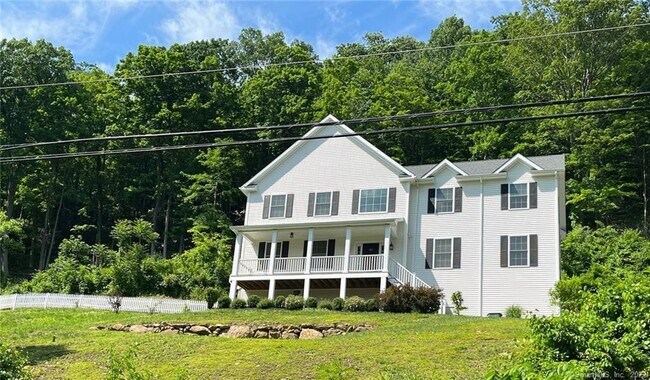 Building Photo - 71 Ledges Rd