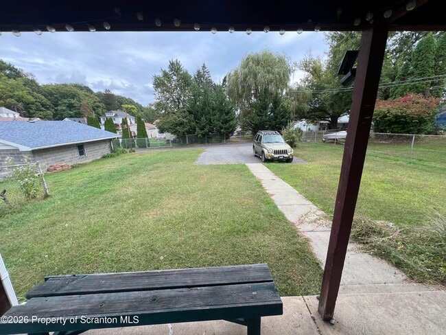 Building Photo - 162 N Third St